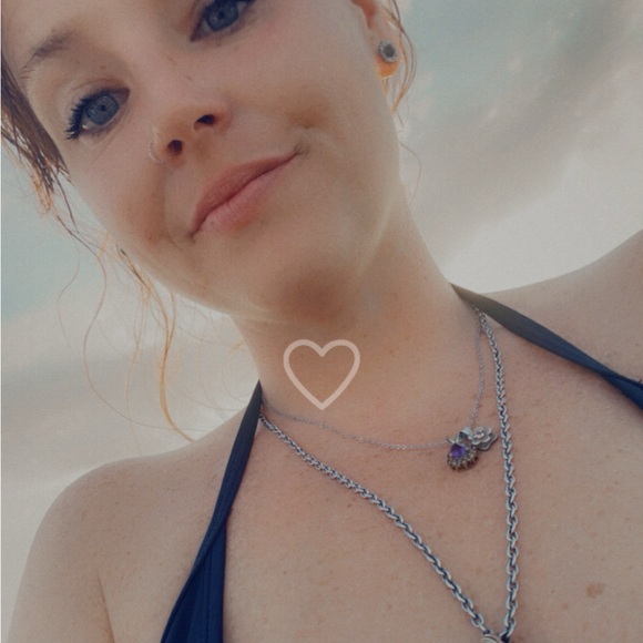 Meet your Posher, Jennifer - Picture 1 of 1